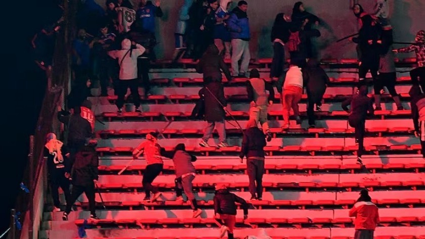 Batalla campal en Avellaneda: 10 heridos y 90 detenidos en Independiente - U. de Chile