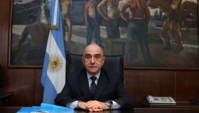 País