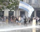 CGT y CTA marcharon contra la reforma laboral y hubo incidentes entre la policía y manifestantes