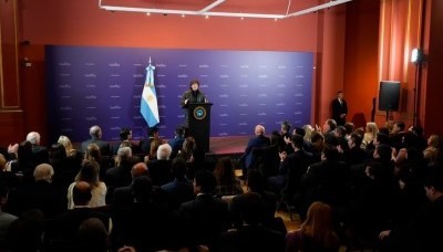 Milei anunció ante legisladores de LLA un proyecto para modificar la Carta Orgánica del BCRA